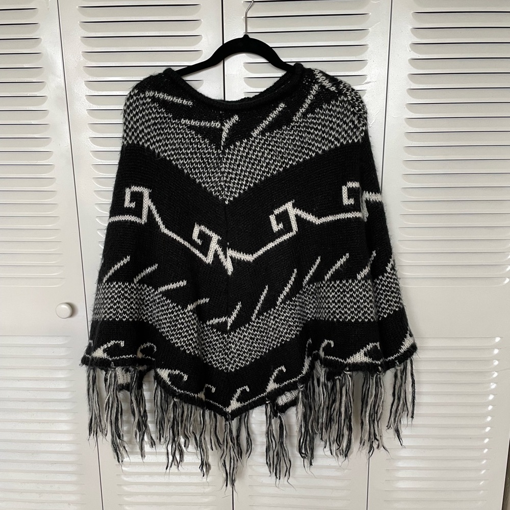 NWT UO Poncho